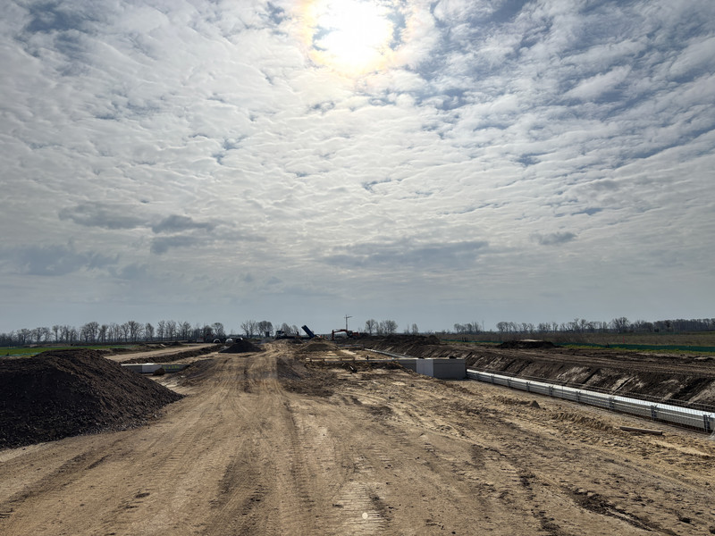 Straßenbau und Bau von Amphibiendurchlässen